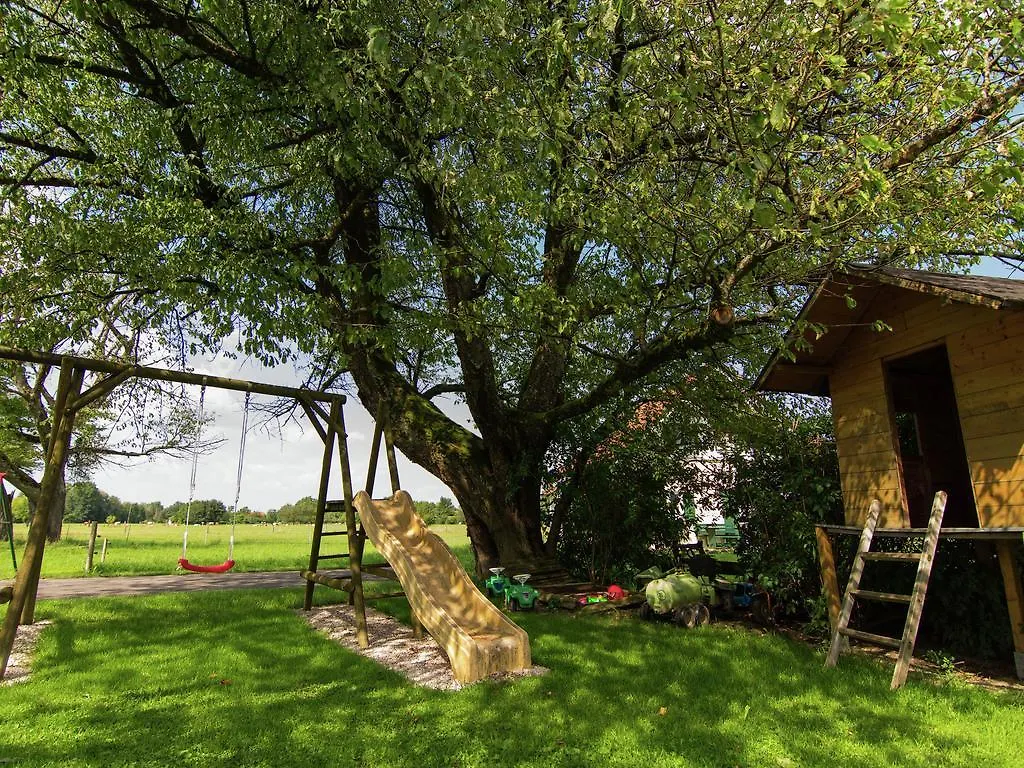 Cosy Apartment In Ubersee Near Lake Chiemsee Německo