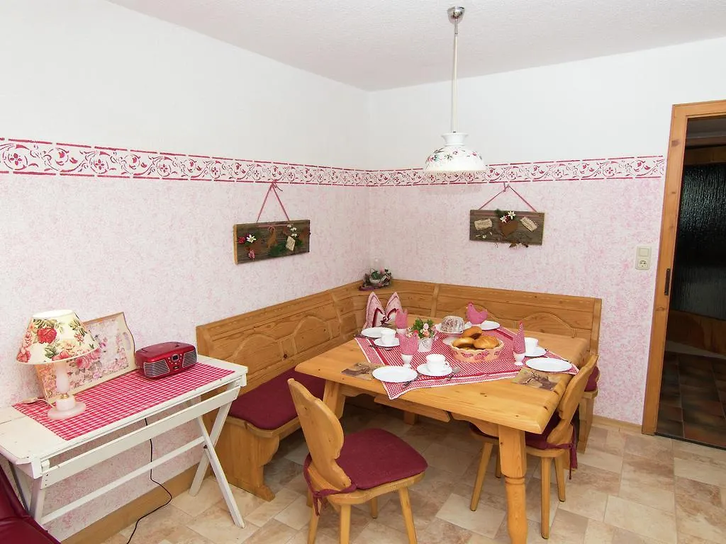 Cosy Apartment In Ubersee Near Lake Chiemsee